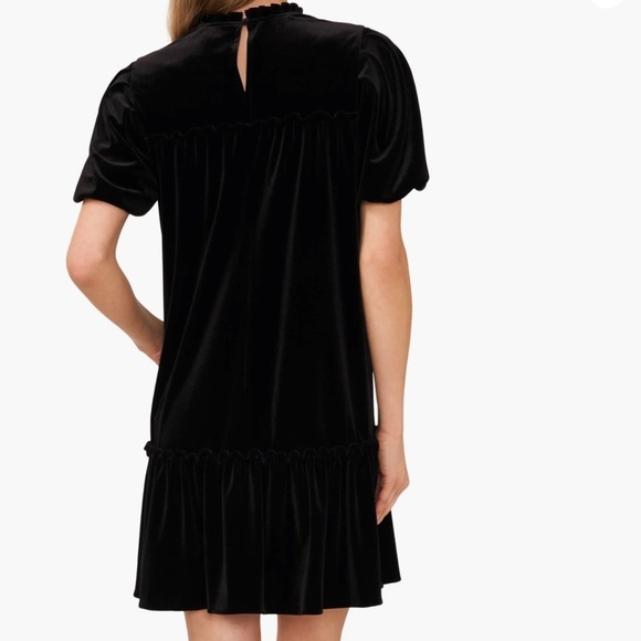 NWT CeCe Short Sleeve Ruffle Hem Keyhole Back Velvet Black Mini Dress Size Large - Picture 2 of 3
